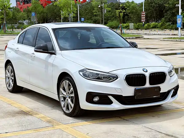 BMW 1 Series 2019
