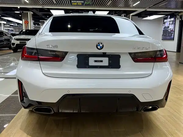 BMW 3 Series 2025