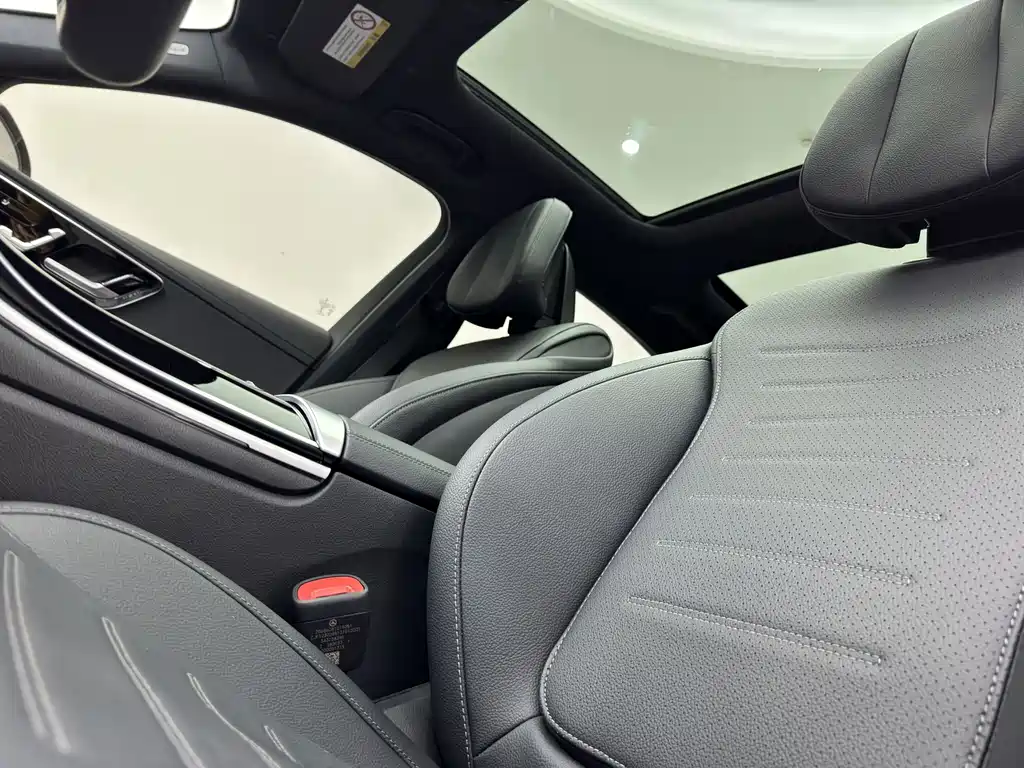 Mercedes-Benz C-Class 2022 — фото 14