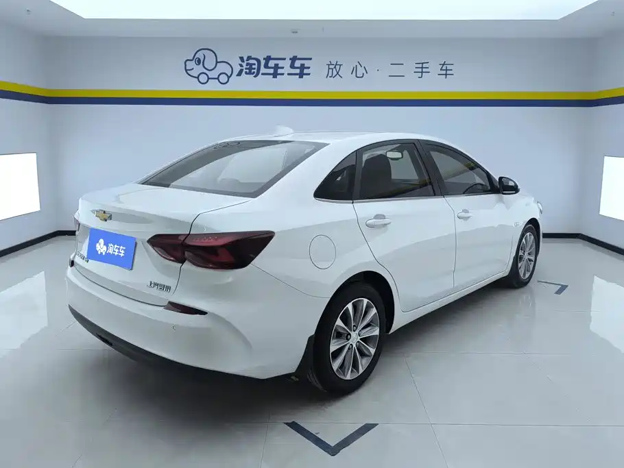 Chevrolet Cruze 2021