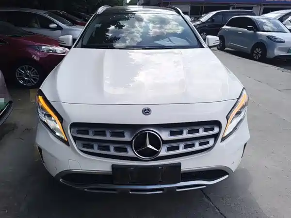 Mercedes-Benz GLA 2019