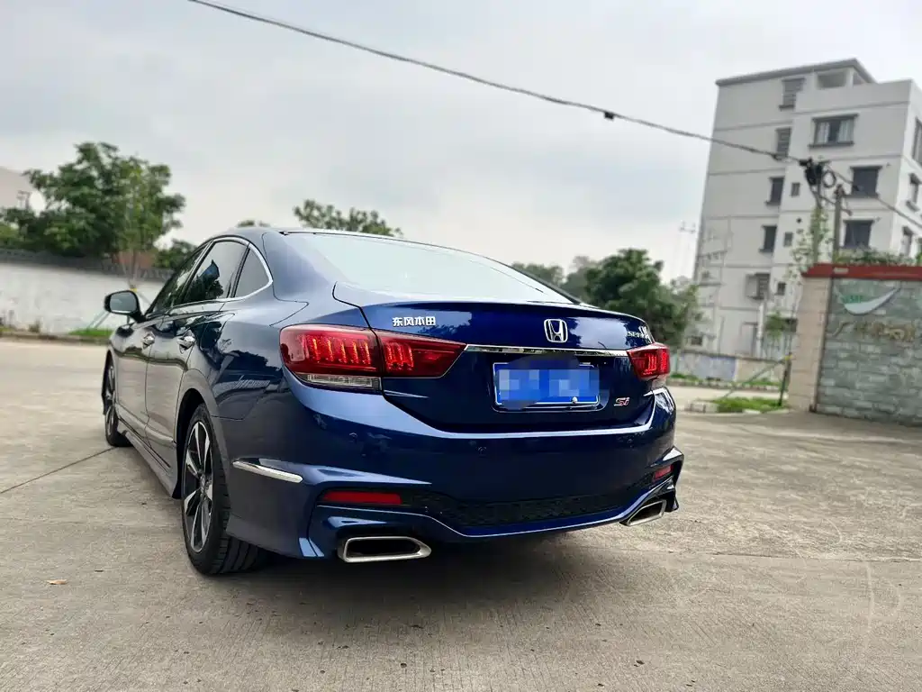 Honda Spirior 2015 — фото 9