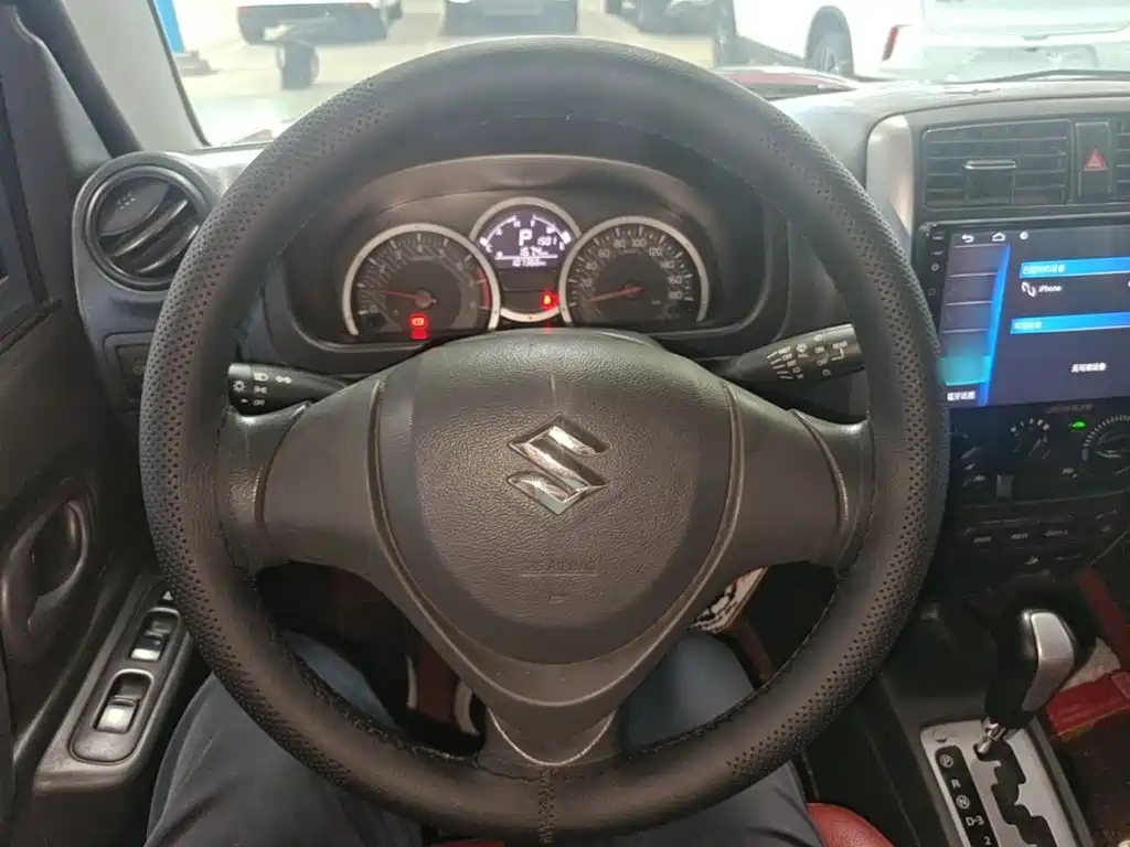 Suzuki Jimny 2015 — фото 11