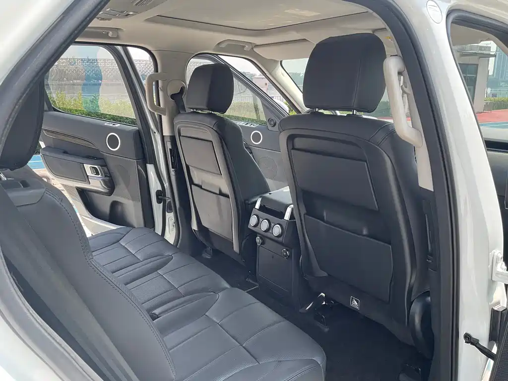 Land Rover Discovery 2020 — фото 14