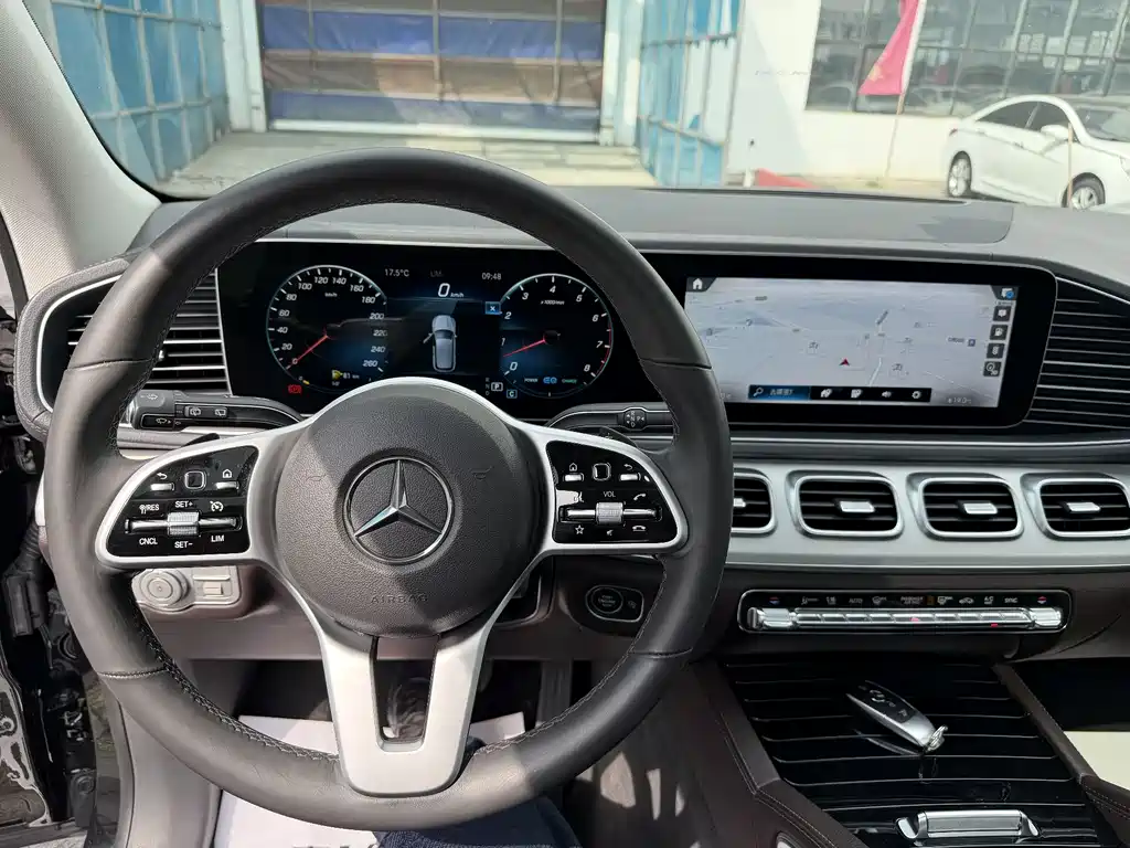 Mercedes-Benz GLE 2020 — фото 18