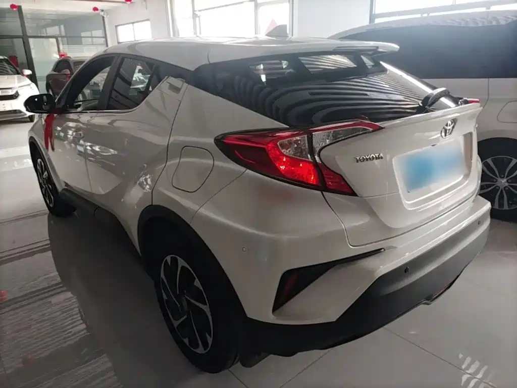 Toyota IZOA 2019 — фото 5