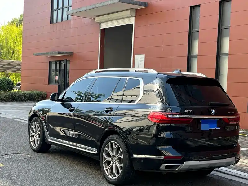 BMW X7 2020 — фото 14