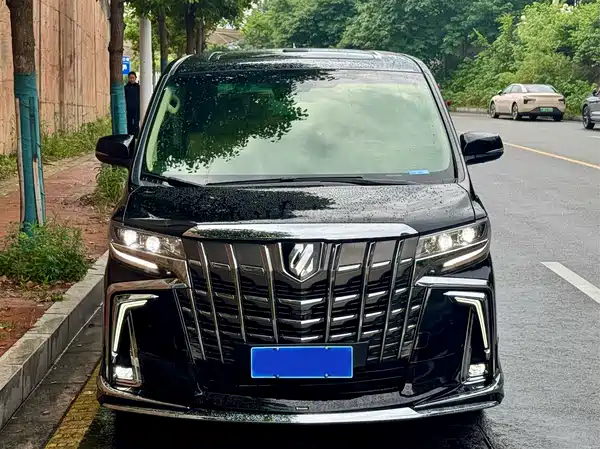 Toyota Alphard 2020
