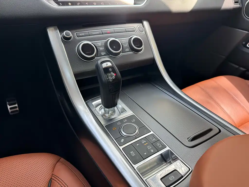 Land Rover Sport 2017 — фото 11