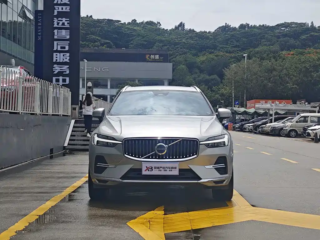 Volvo XC60 2021 — фото 2