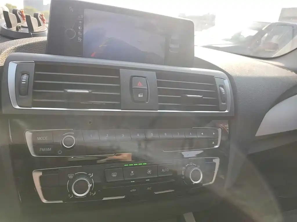BMW 1 Series 2016 — фото 13