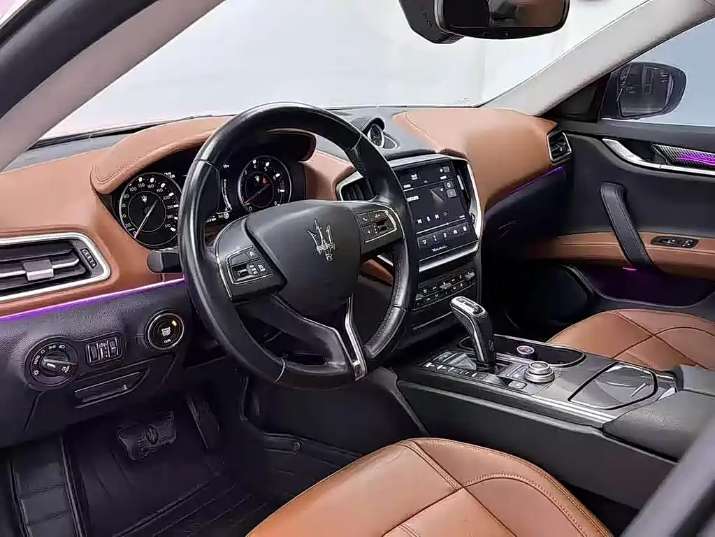 Maserati Ghibli 2021 — фото 6