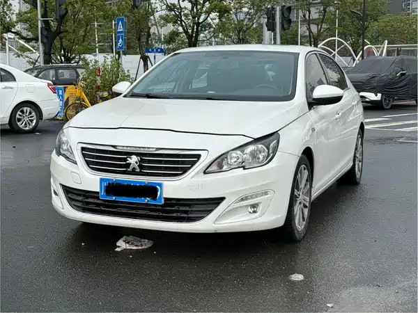 Peugeot 408 2015