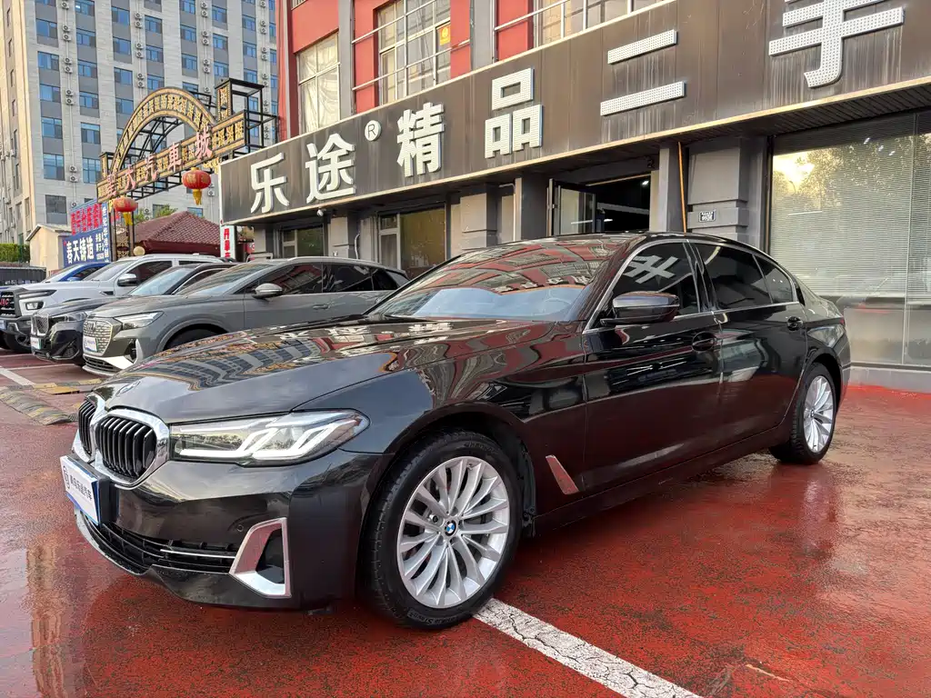BMW 5 Series 2022