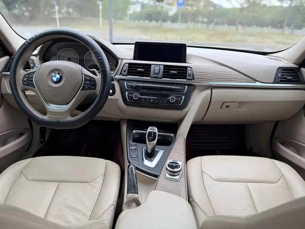 BMW 3 Series 2013 — фото 11