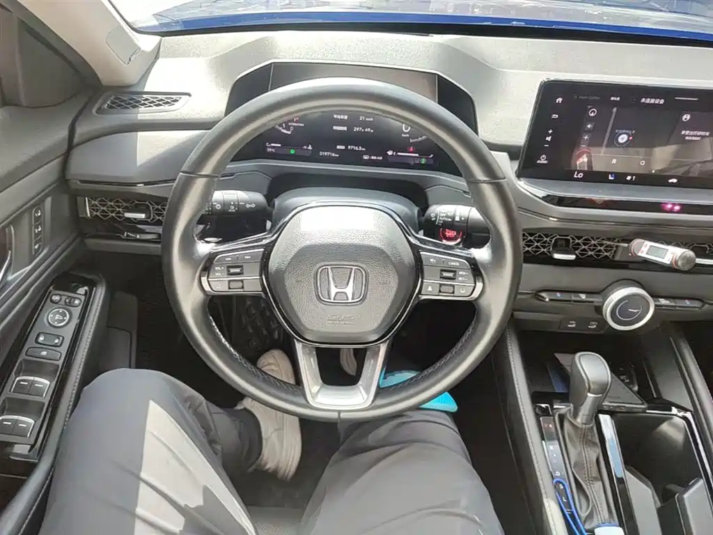 Honda Accord 2024 — фото 11