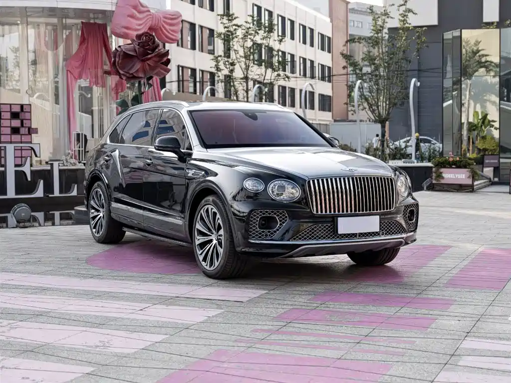 Bentley Bentayga 2023 — фото 3