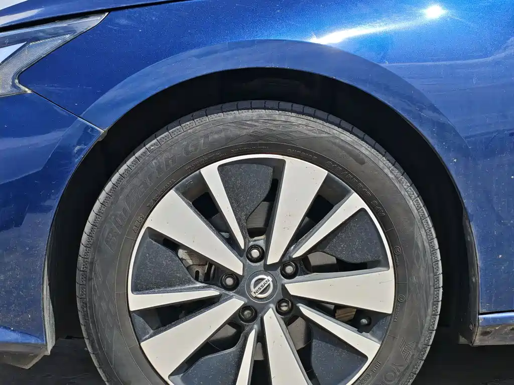 Nissan Teana 2022 — фото 11