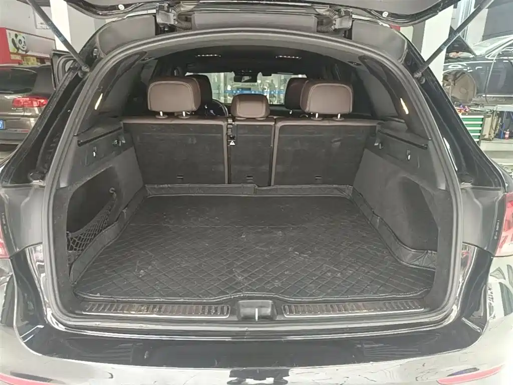 Mercedes-Benz GLC 2019 — фото 19