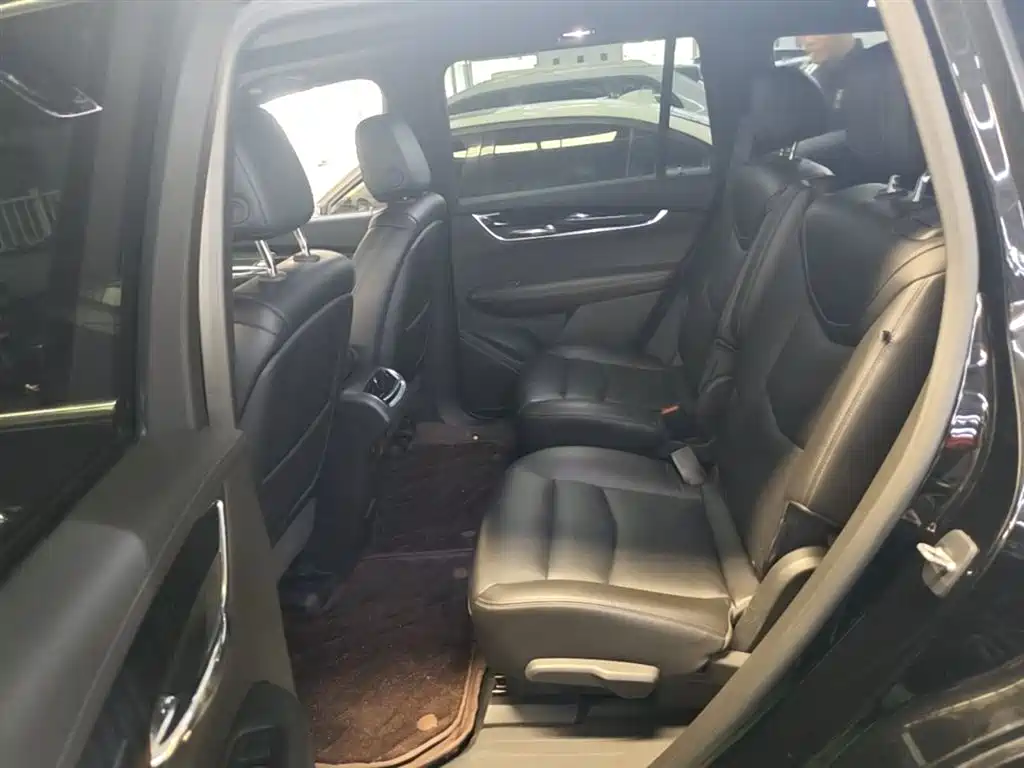 Cadillac XT6 2021 — фото 17