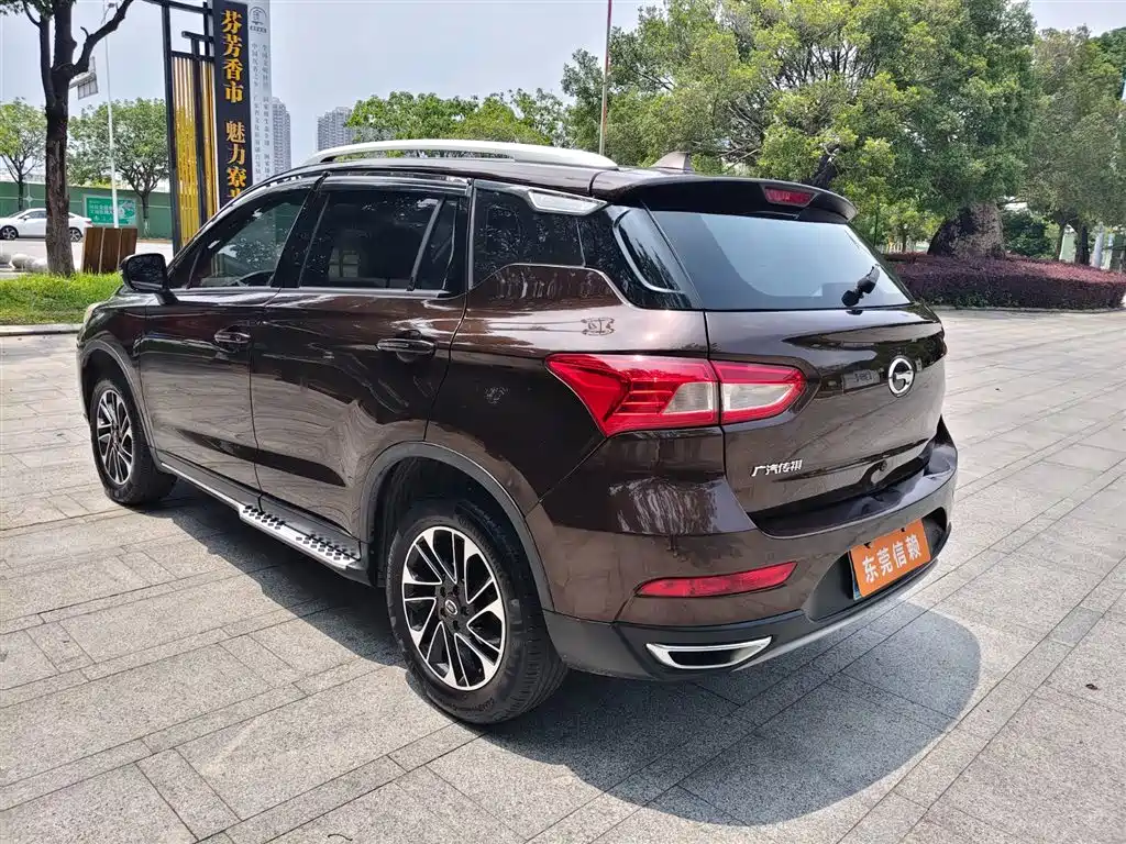 GAC Motor Trumpchi GS4 2016 — фото 6