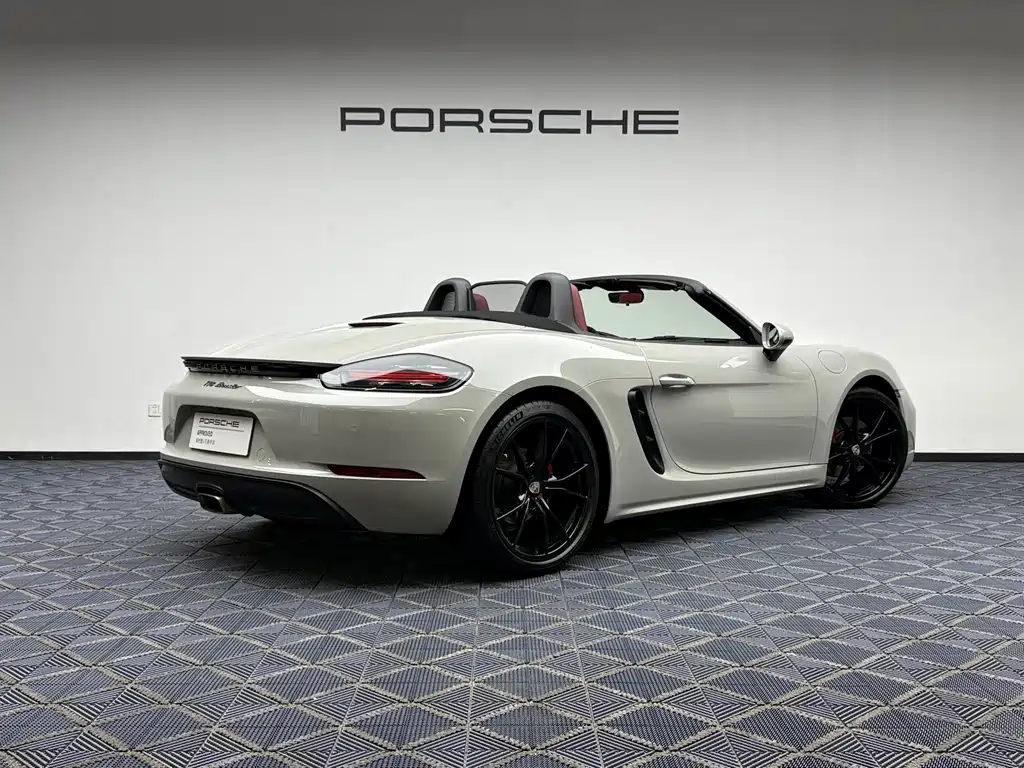 Porsche 718 2023 — фото 4