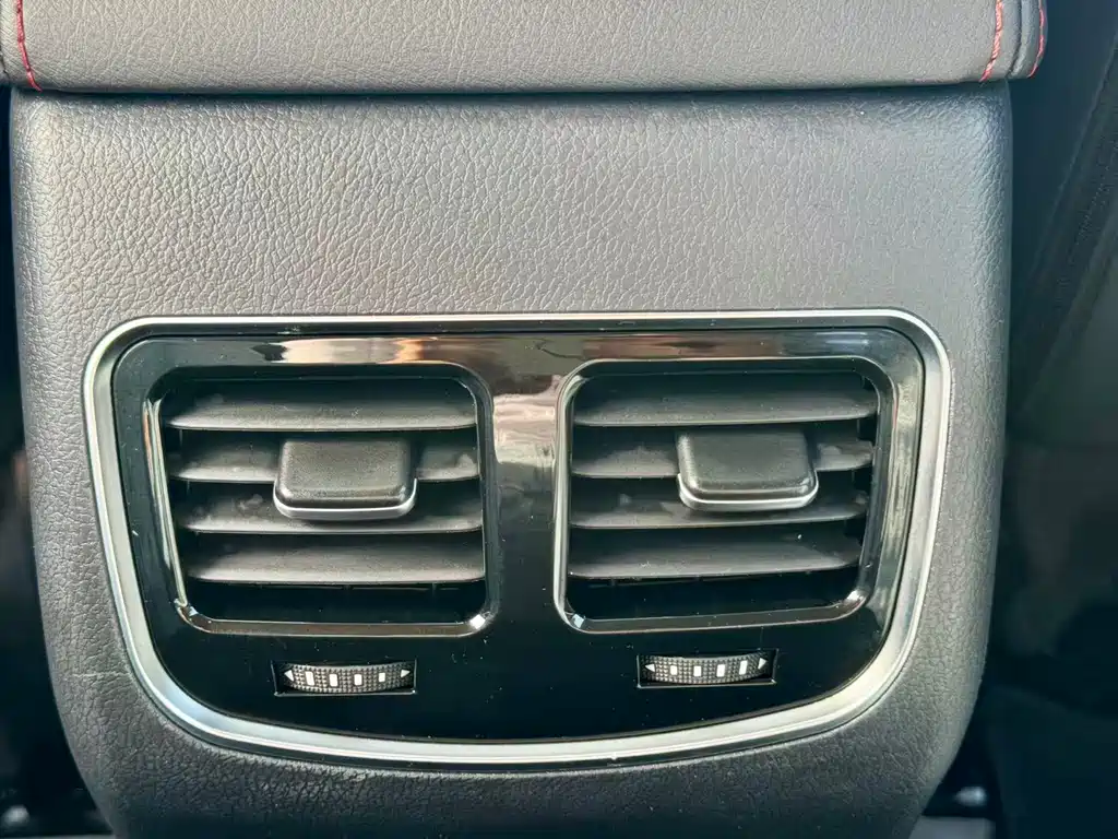 Haval M6 2020 — фото 14