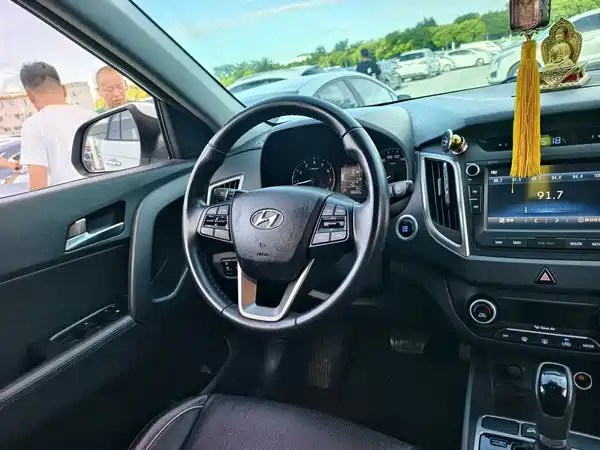 Hyundai ix25 2015