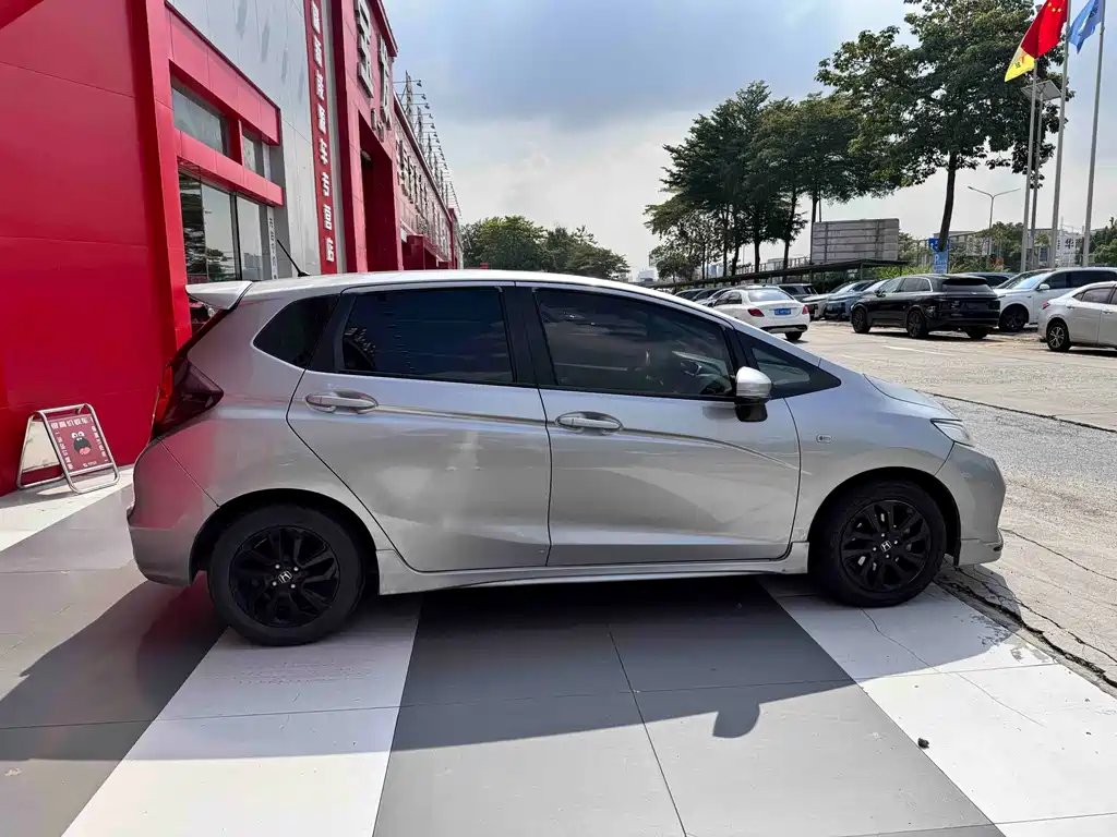 Honda Fit 2019 — фото 4