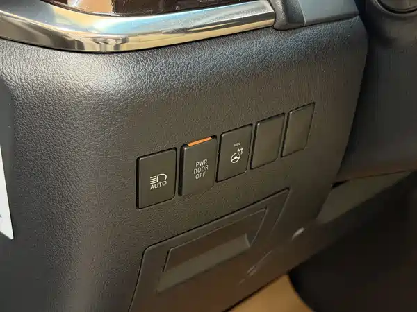 Toyota Alphard 2018