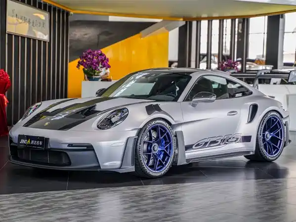 Porsche 911 2023