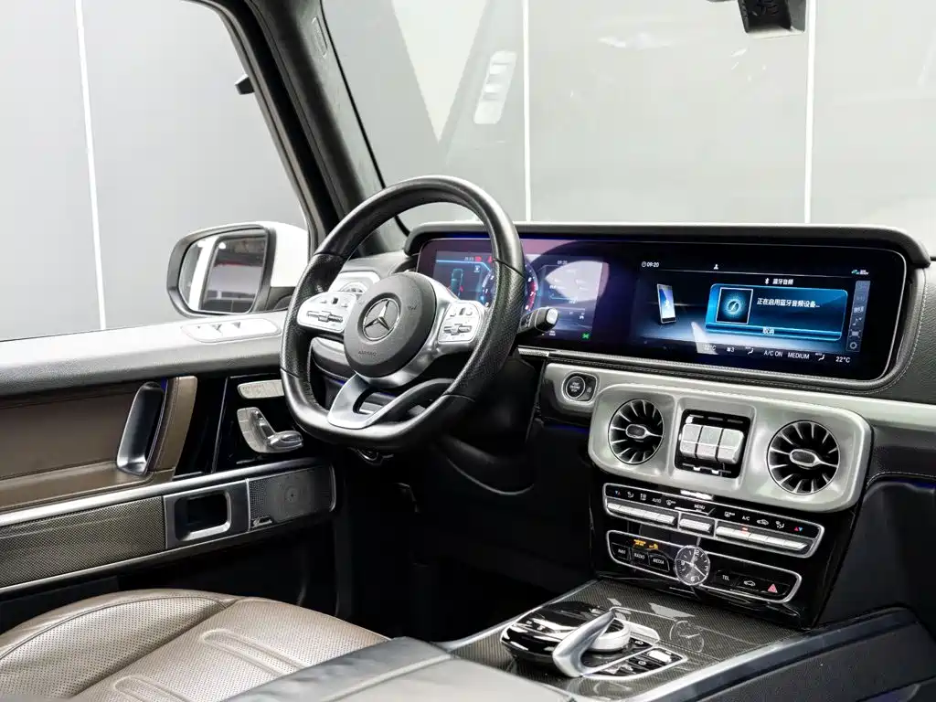 Mercedes-Benz G-Class 2022 — фото 12