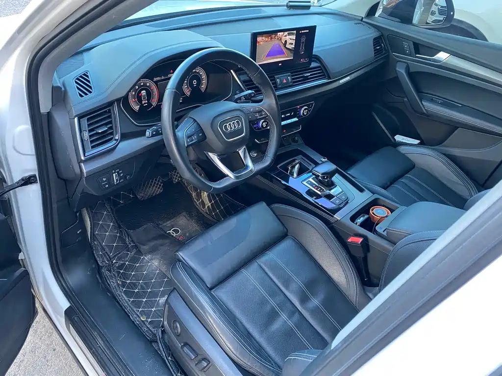 Audi Q5L 2023 — фото 2