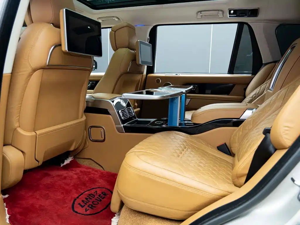 Land Rover Range Rover 2021 — фото 12