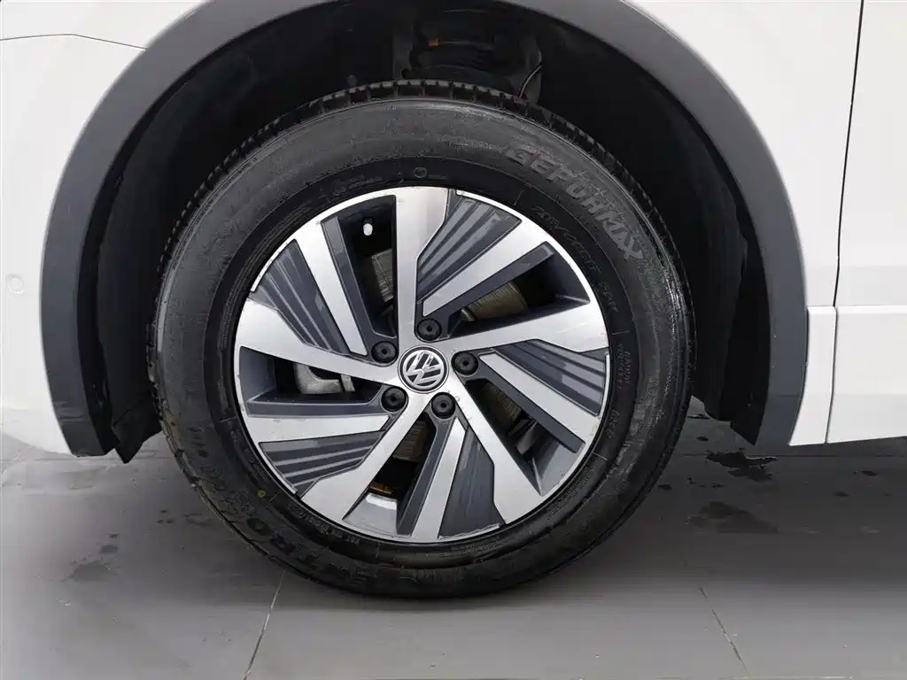 Volkswagen Tiguan L PHEV 2020 — фото 17