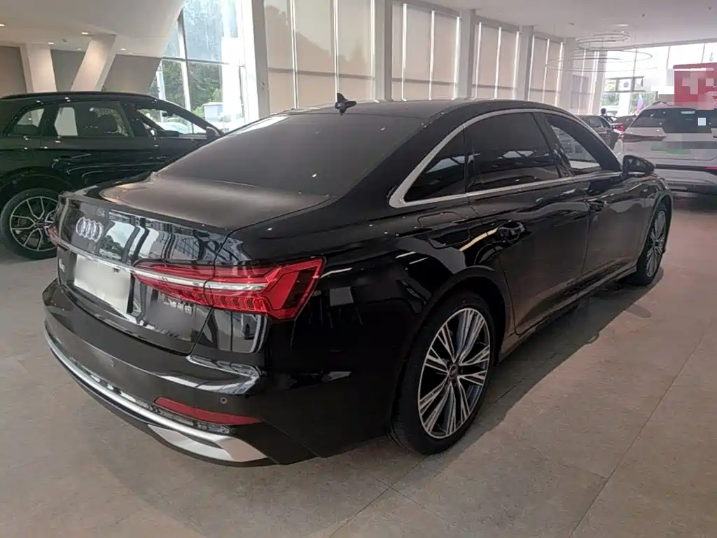 Audi A6L 2025