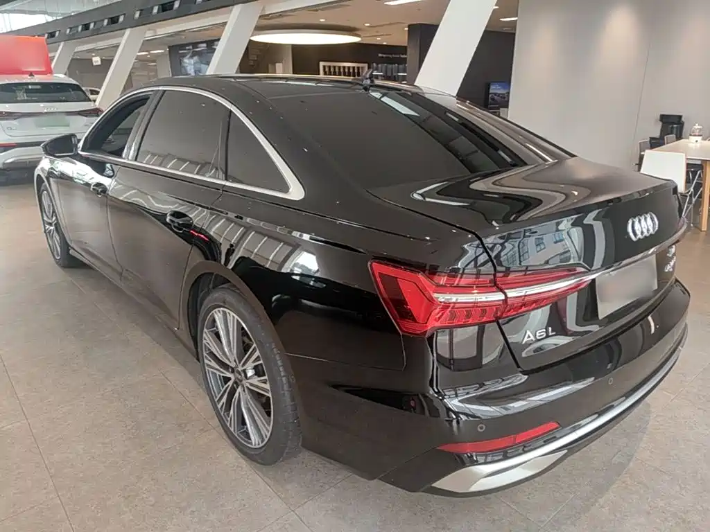 Audi A6L 2025