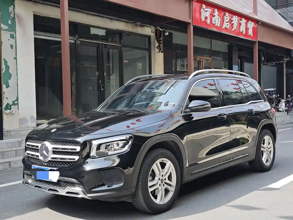 Mercedes-Benz GLB 2022 — фото 1