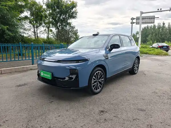 Leapmotor B10 2025