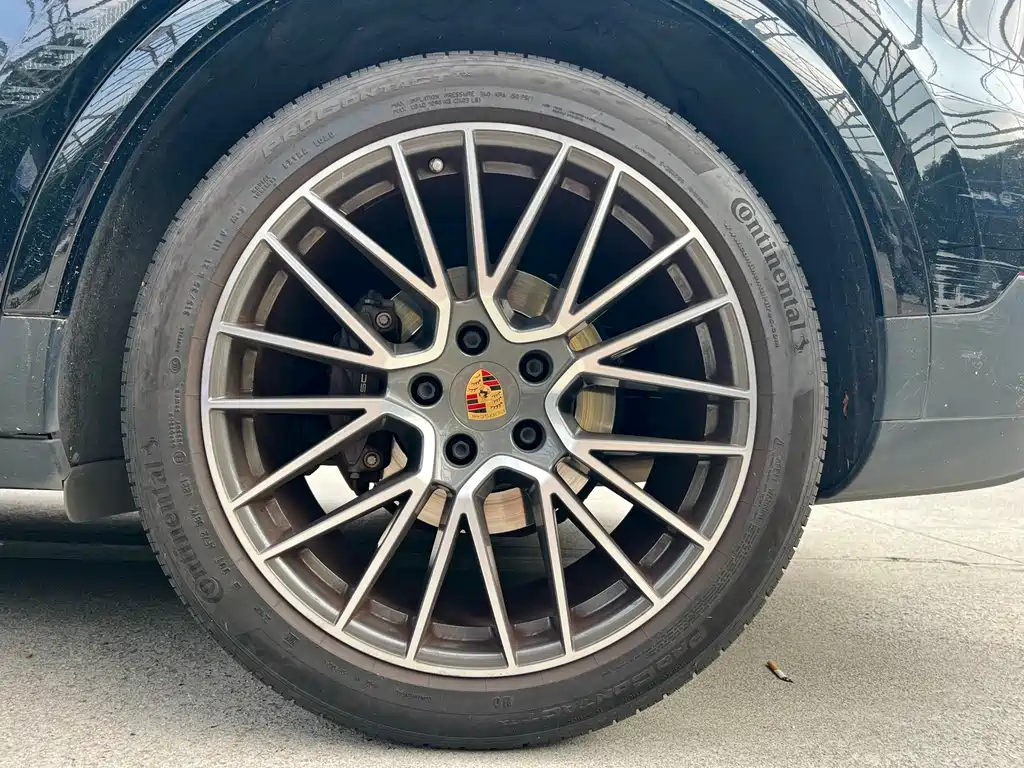 Porsche Cayenne 2022 — фото 12