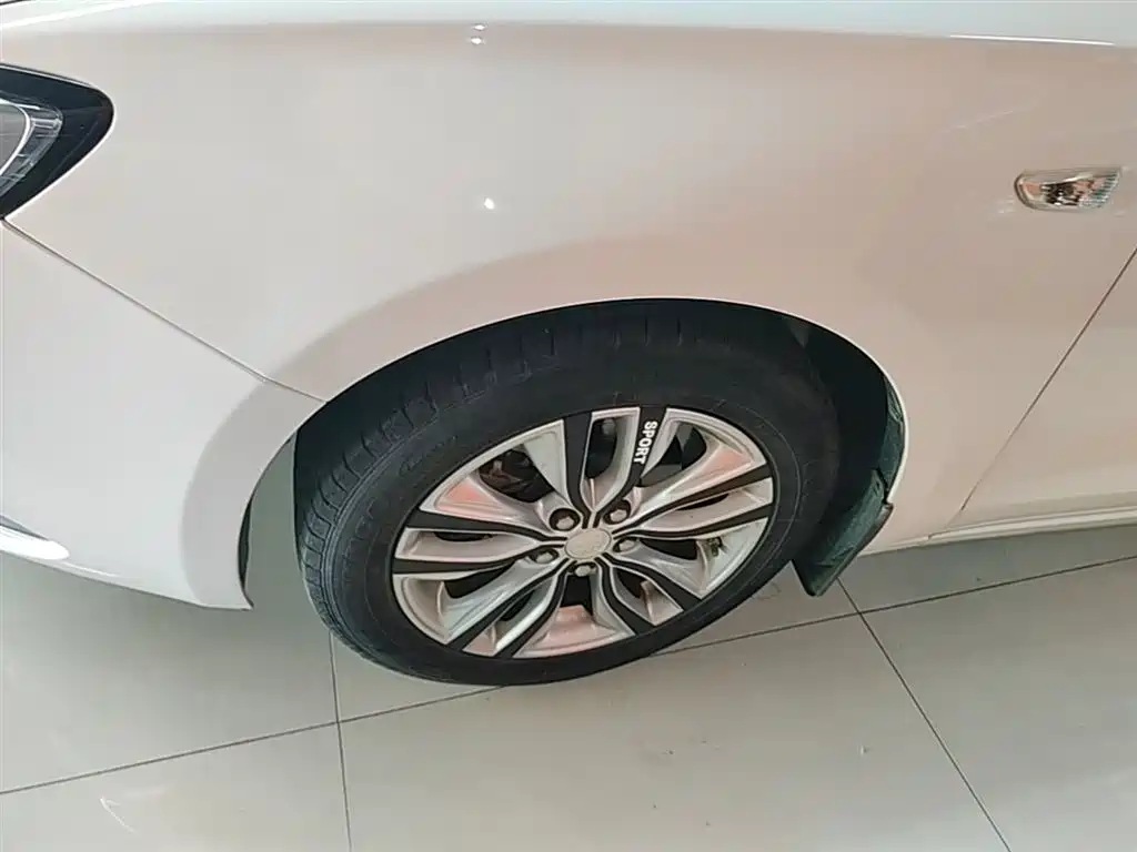 Buick Excelle 2019 — фото 23