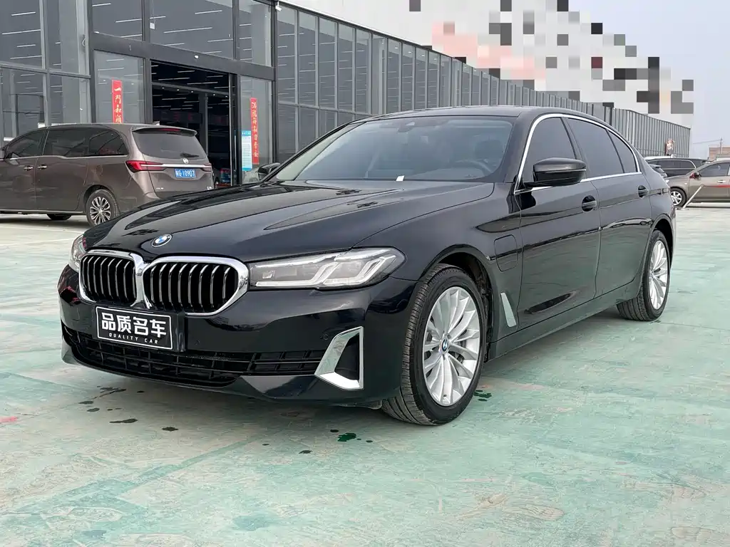 BMW 5 Series New Energy 2021 — фото 1