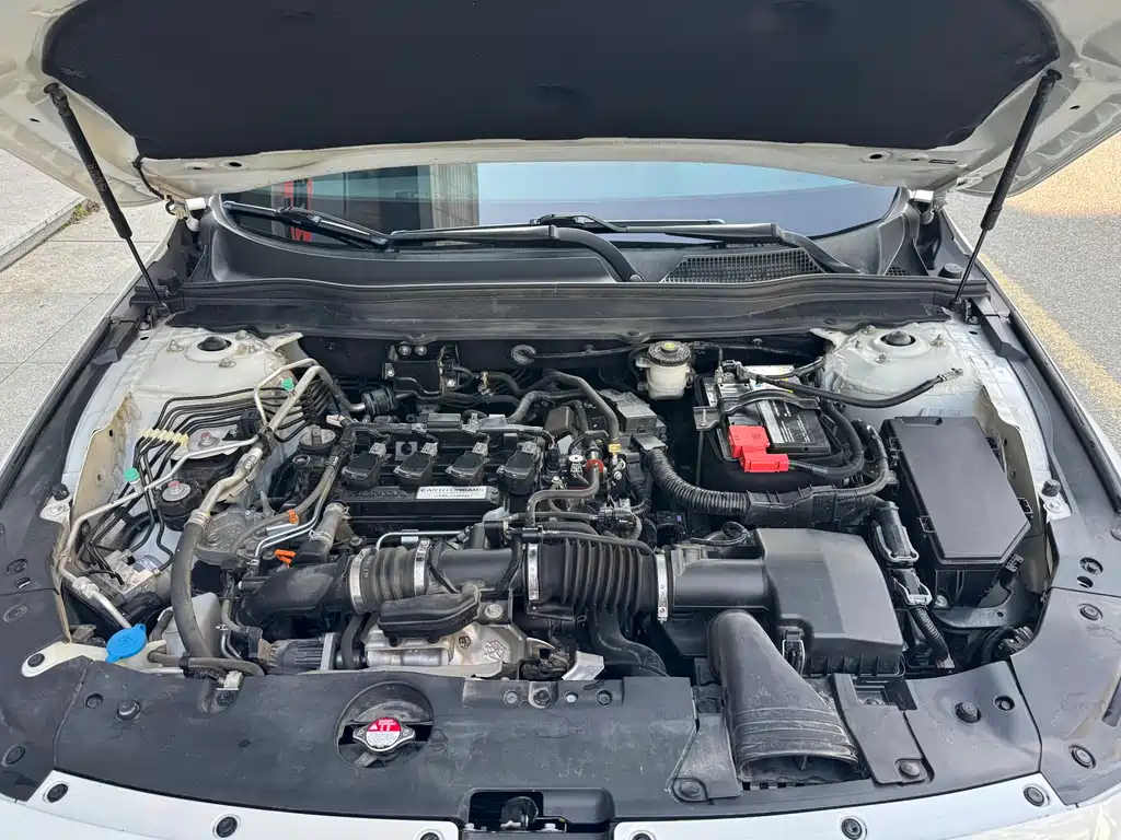 Honda Accord 2020 — фото 19