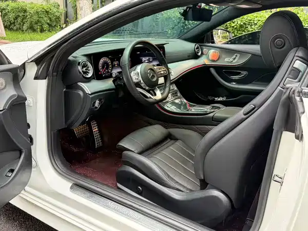 Mercedes-Benz E-Class 2020