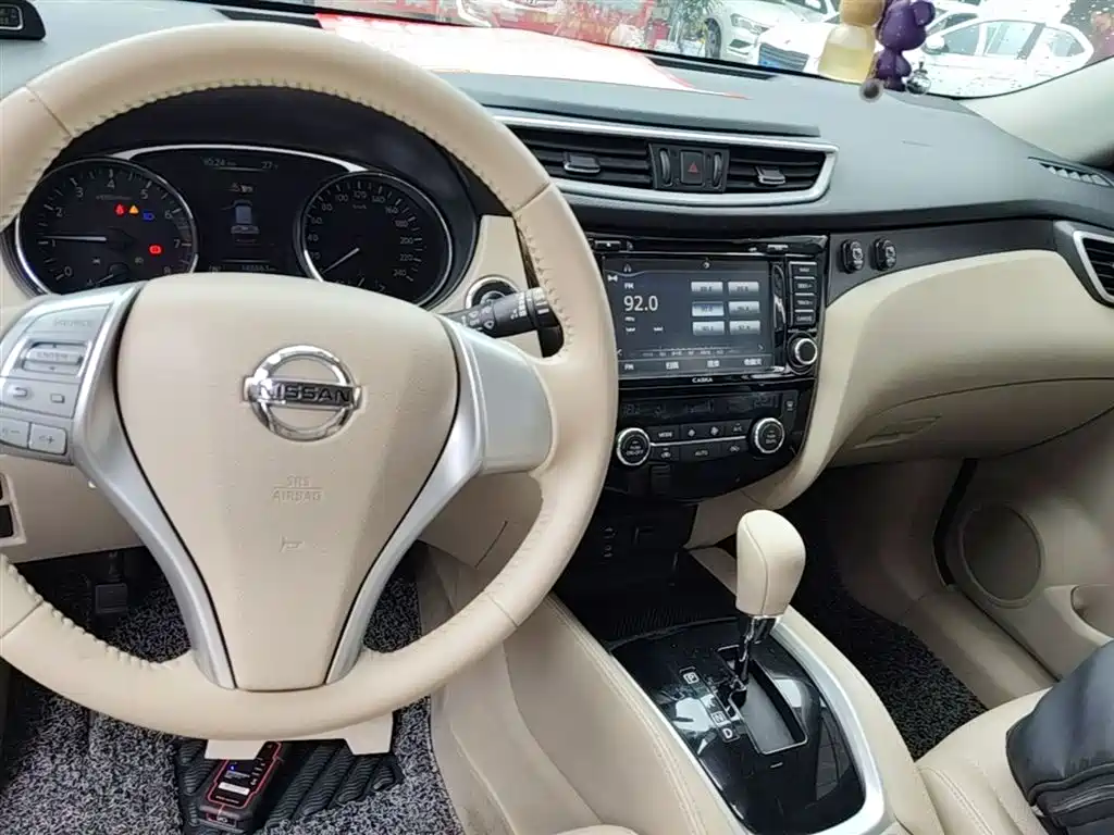Nissan X-Trail 2015 — фото 10
