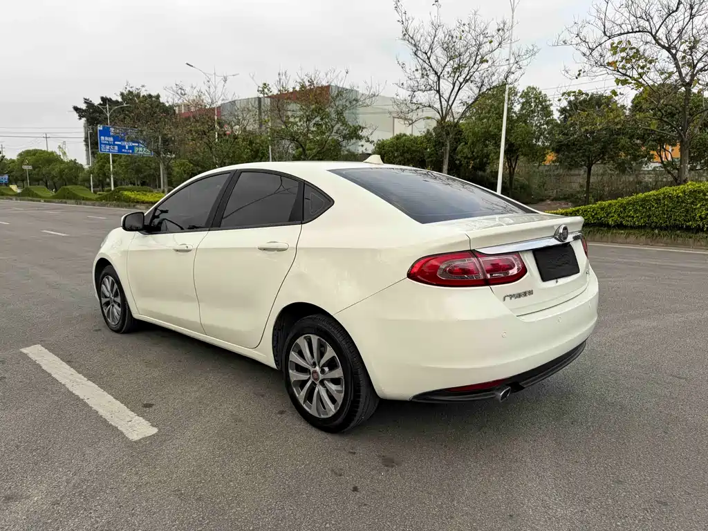 Fiat Viaggio 2016 — фото 6
