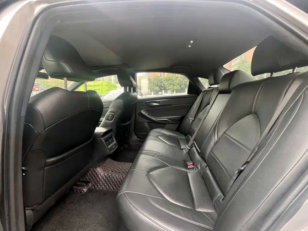 Toyota Avalon 2019