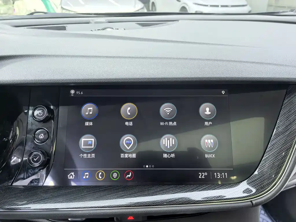 Buick Envision Plus 2023 — фото 10
