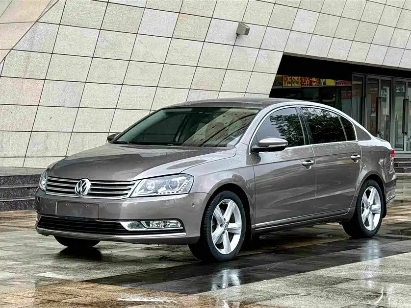 Volkswagen Magotan 2015 — фото 1