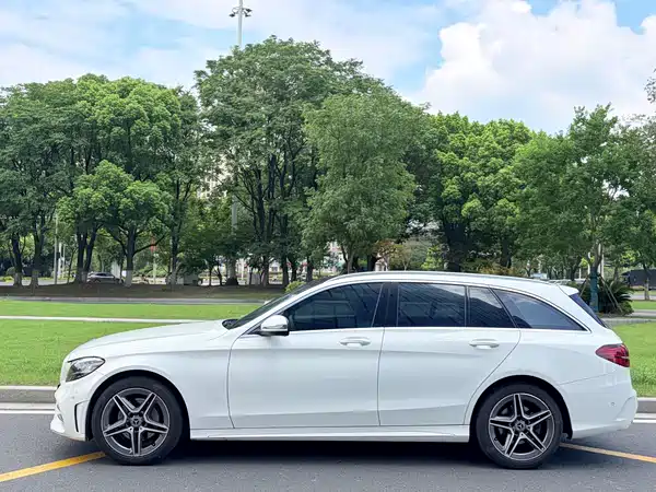 Mercedes-Benz C-Class 2020
